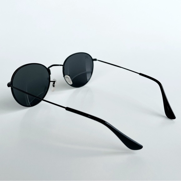 Sunglasses - Picture 7 of 16